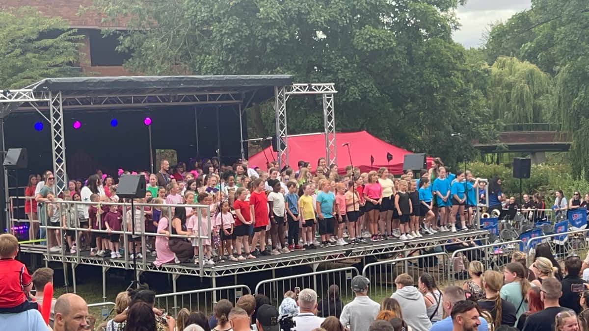 Thousands Attend Kaleidoscope of Dreams Festival at Tamworth — Castle news photo