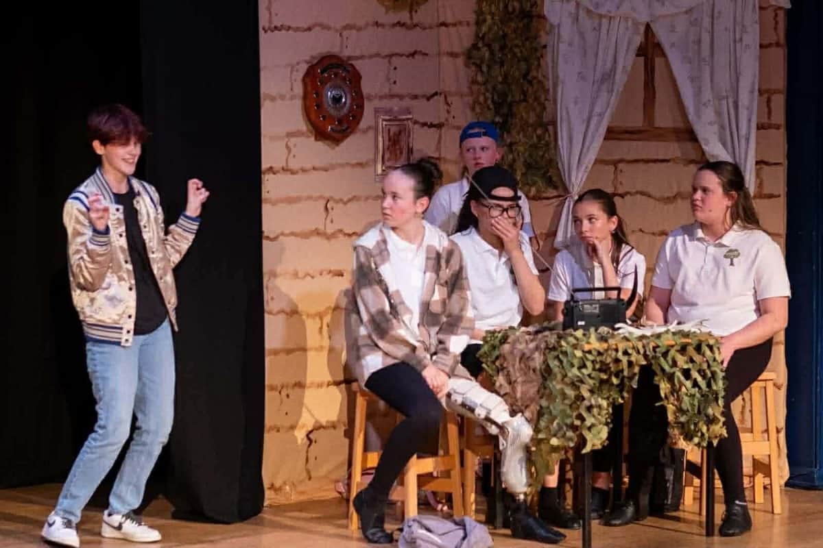 Be Limitless Theatre Raises £8,724 for Tamworth Children's Classes — Tamworth news photo