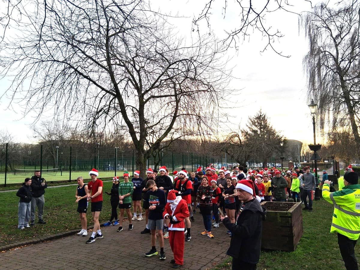 Christmas Fun Run returns to Tamworth Castle Grounds in support of local charities — Tamworth news photo